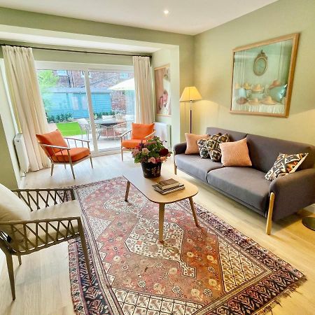 Central Townhouse With Free Off Road Parking And Garden York Bagian luar foto