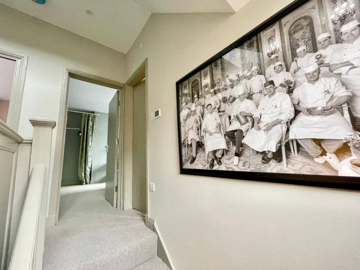 Central Townhouse With Free Off Road Parking And Garden York Bagian luar foto